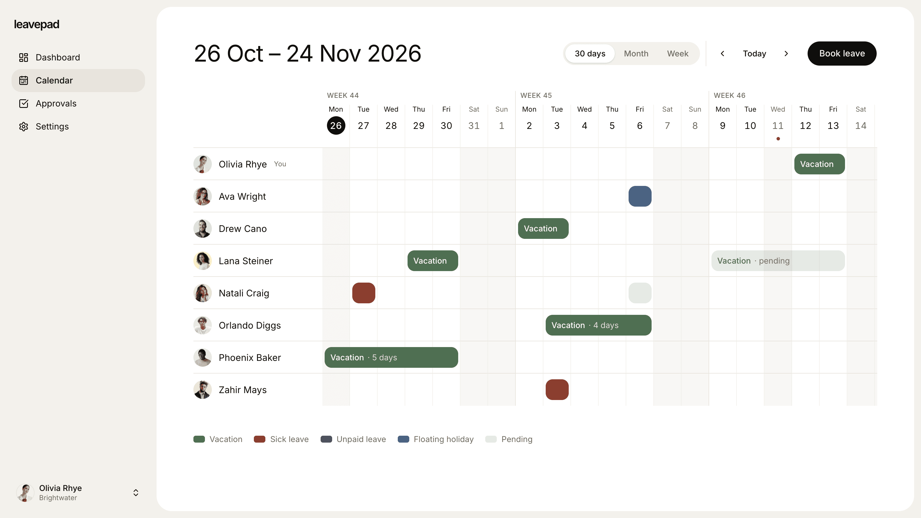 Leavepad team calendar showing who is on vacation over the next three weeks, with pending requests and a public holiday marked